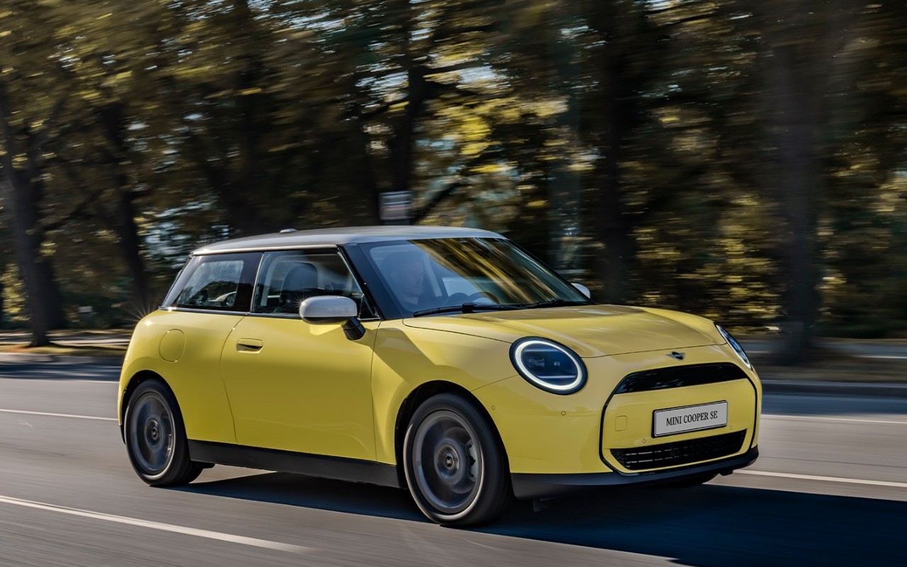 Cooper SE 3-duris nuo 41 900 Eur.